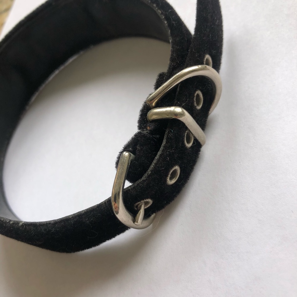 Choker - Picture 4 of 4